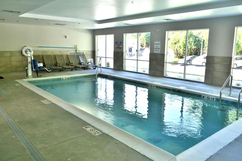 MainStay Suites Gatlinburg Downtown Area - image 3