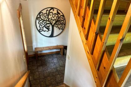 Pine Cone Cabin - image 10