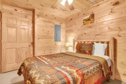 American Honey - Hot Tub Cozy Cabin Retreat in the Smokies Comfort & Fun for All - image 24