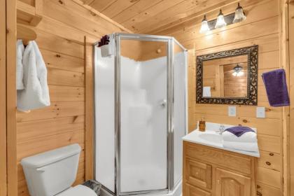 American Honey - Hot Tub Cozy Cabin Retreat in the Smokies Comfort & Fun for All - image 25