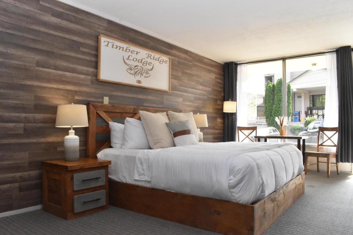 Timber Ridge Lodge - Walking Distance from Downtown Gatlinburg - image 3