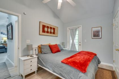 Cozy and Welcoming Gatlinburg Home with Decks! - image 11