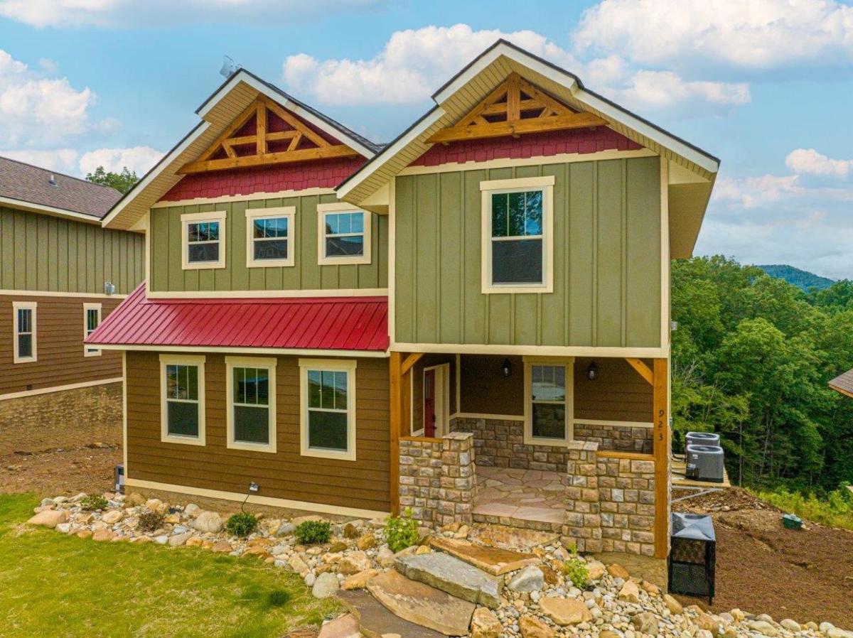 Mountain Palace cabin - main image