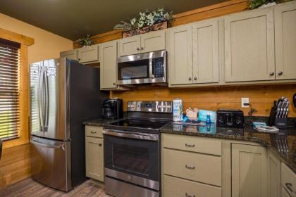 Mountain Palace cabin - image 10