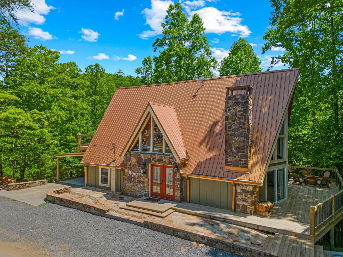 Selah cabin - main image