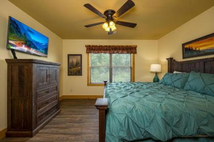 Brandon`s Mountain Retreat chalet - image 29