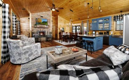 Holly Ridge Hideaway - image 10