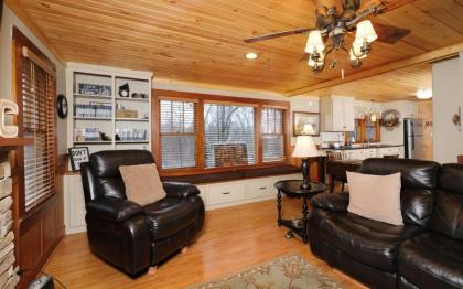 Karens Cozy Cottage - image 7
