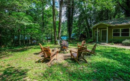 Red Bud Cottage