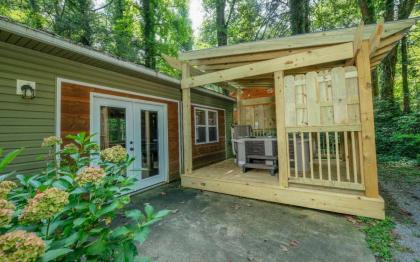 Red Bud Cottage - image 18