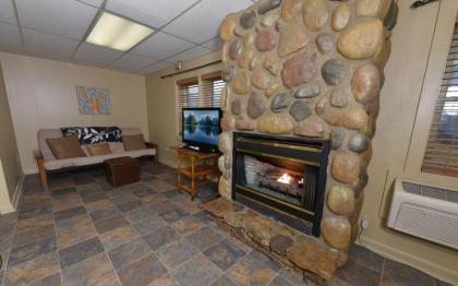Red Oak Lodge - image 10
