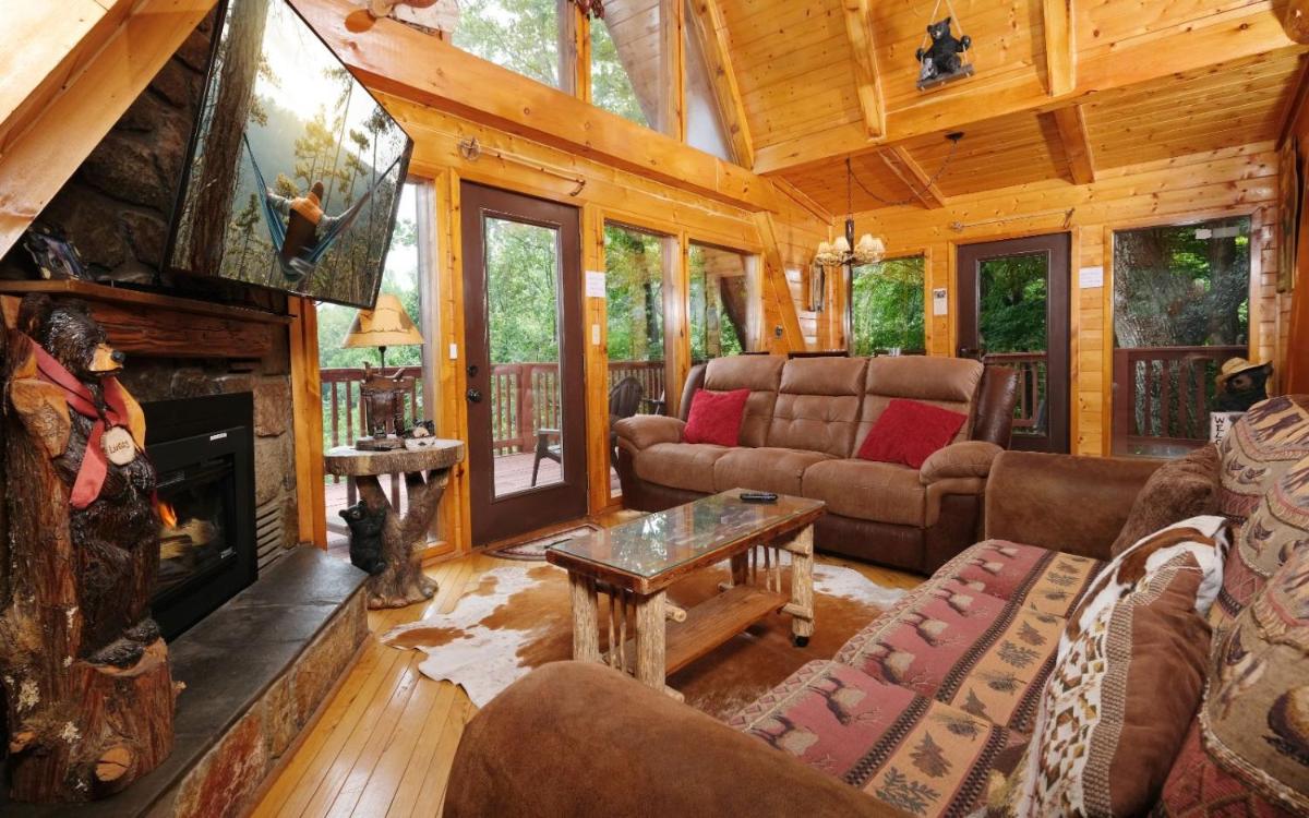Bear Mountain Retreat - image 4