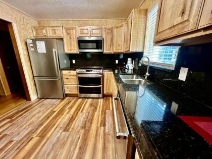 Creekside Haven - image 10