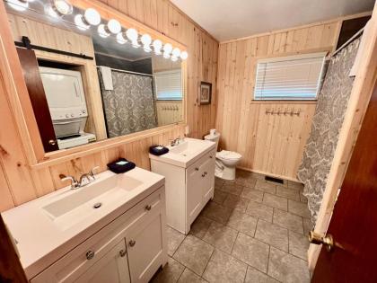 Creekside Haven - image 16