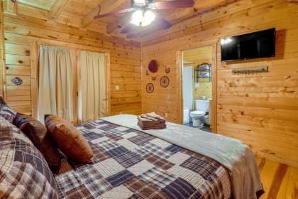 Gatlinburg Getaway Private Hot Tub and Fireplace! - image 12