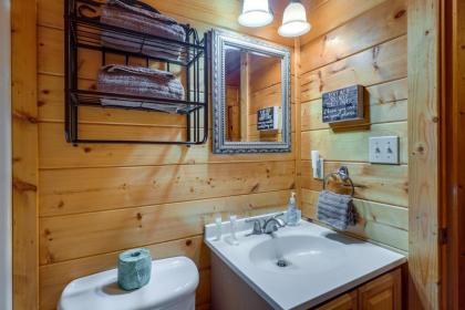Gatlinburg Getaway Private Hot Tub and Fireplace! - image 14