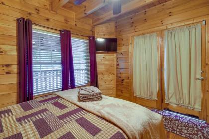 Gatlinburg Getaway Private Hot Tub and Fireplace! - image 19
