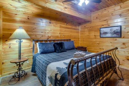 Gatlinburg Getaway Private Hot Tub and Fireplace! - image 21