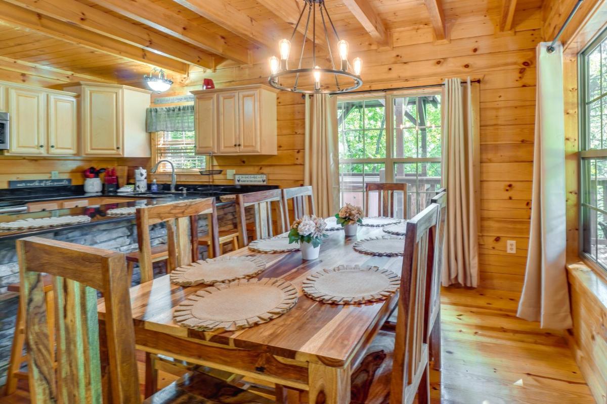 Gatlinburg Getaway Private Hot Tub and Fireplace! - image 6