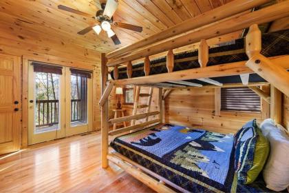 Spacious Smokies Cabin - Hot Tub with Mountain Views - image 12