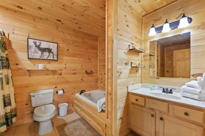 Spacious Smokies Cabin - Hot Tub with Mountain Views - image 29