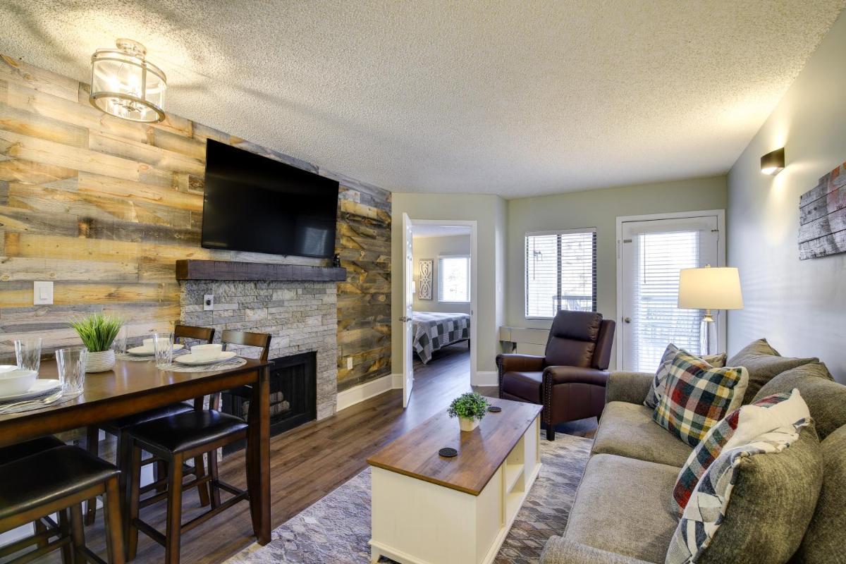 Gatlinburg Condo with Smoky Mtn Views Walk to Dwtn! - main image