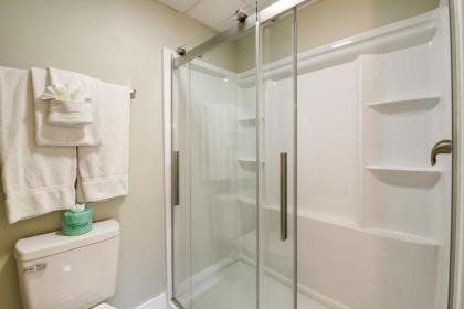 Gatlinburg Condo with Smoky Mtn Views Walk to Dwtn! - image 20
