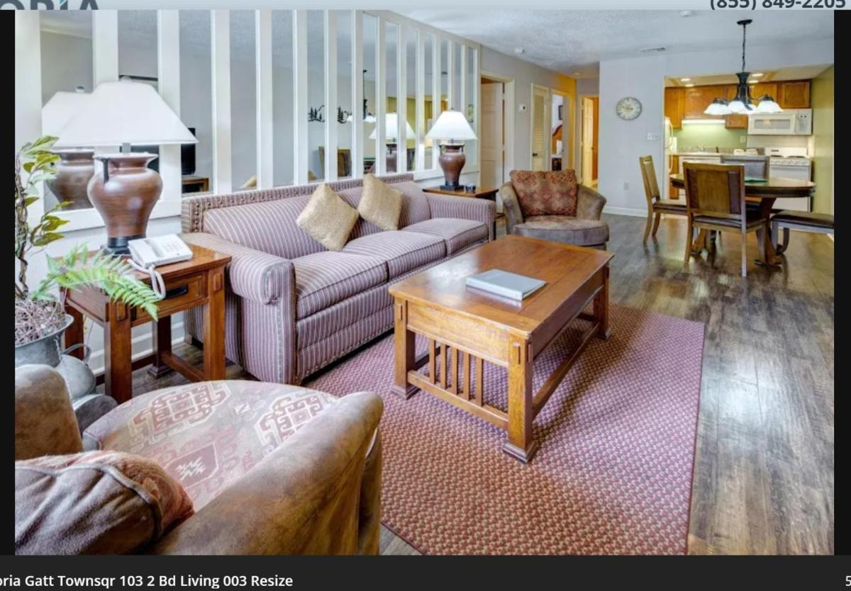 Gatlinburg Ski Week 2 Bedroom 2 Bath Full Kitchen Sleeps n6834 - image 5