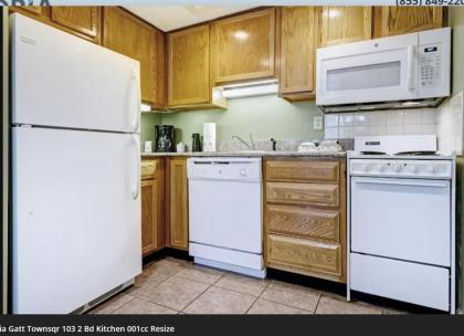 Gatlinburg Ski Week 2 Bedroom 2 Bath Full Kitchen Sleeps n6834 - image 6