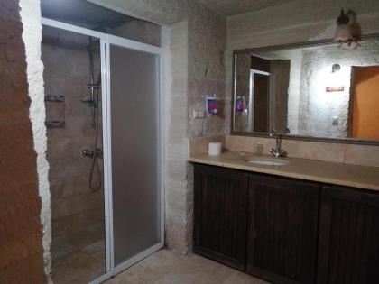 Seven Rock Cave Hotel - image 14