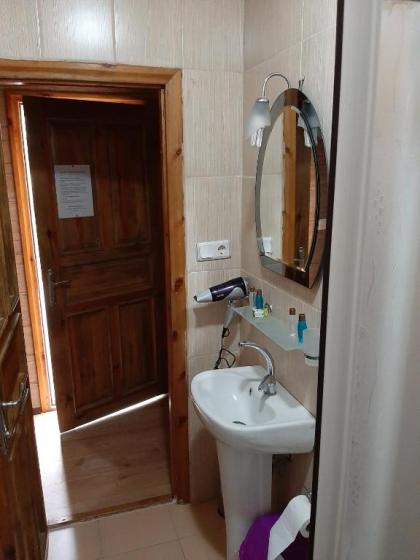 Seven Rock Cave Hotel - image 15