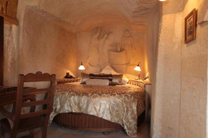 Miras Hotel - image 18