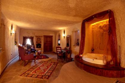 Miras Hotel - image 3