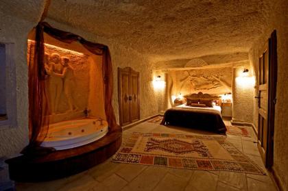 Miras Hotel - image 4