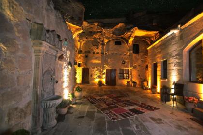 Tulip Cave Suites - image 5
