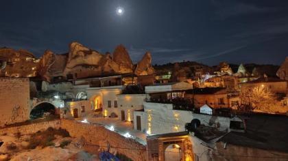 View Cave Hotel - image 14