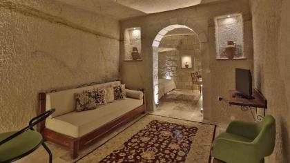 Osmanbey Cave House - image 18