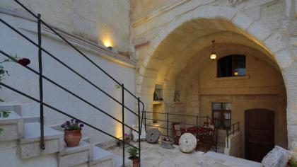 Osmanbey Cave House - image 20