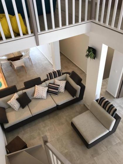 Eden Sea Villa - image 18