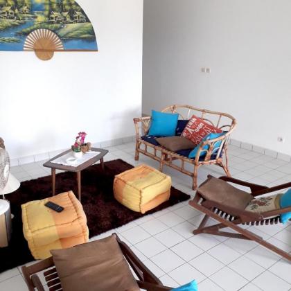 Appartement de 2 chambres avec vue sur la mer et jardin clos a Le Moule a 1 km de la plage - image 1
