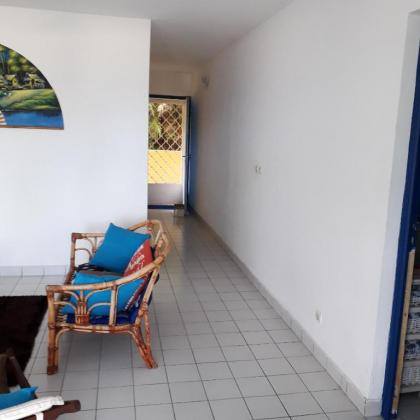 Appartement de 2 chambres avec vue sur la mer et jardin clos a Le Moule a 1 km de la plage - image 9