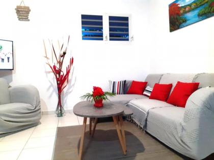 Agréable maison 3 pièces tout confort pour 4 personnes - Vue sur jardin - image 3