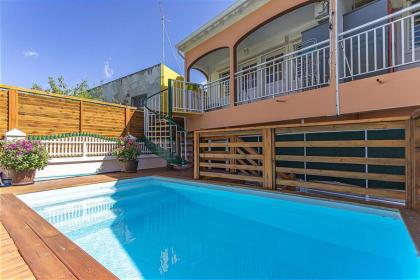 Villa de 2 chambres avec vue sur la ville piscine privee et jardin clos a Pointe Noire