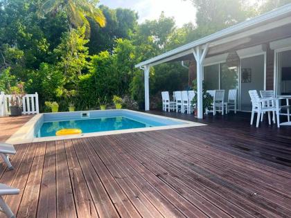 Villa de 3 chambres avec vue sur la mer piscine privee et jardin clos a Le Gosier a 4 km de la plage - image 2
