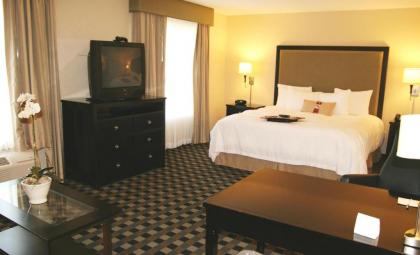 Hampton Inn & Suites Houston-Bush Intercontinental Airport - image 7