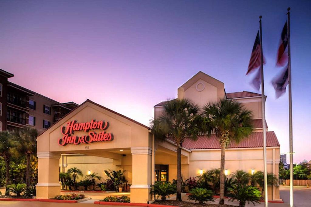 Hampton Inn & Suites Houston-Medical Center-NRG Park - main image