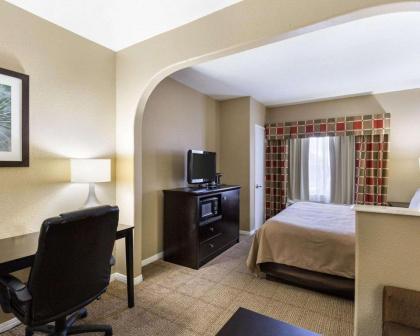 Quality Suites - image 10