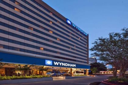 Wyndham Houston Medical Center Hotel and Suites - image 1