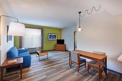 Holiday Inn Express & Suites Houston - Memorial Park Area an IHG Hotel - image 14