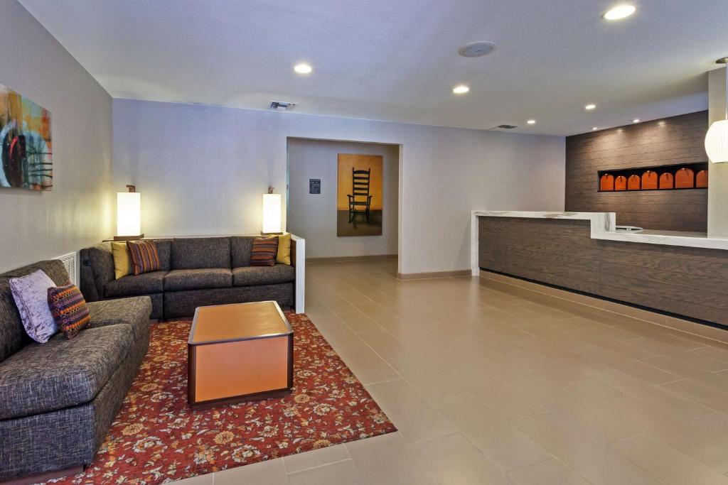 Hyatt House Houston Galleria - image 3